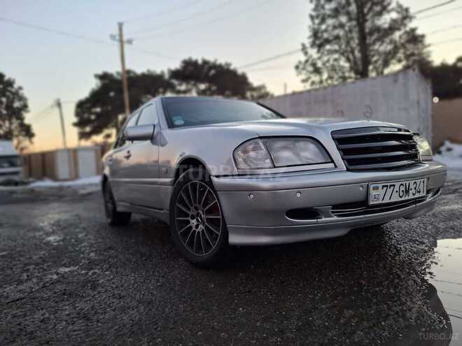 Mercedes C 220 1999, 241,524 km - 2.2 l - Bakı