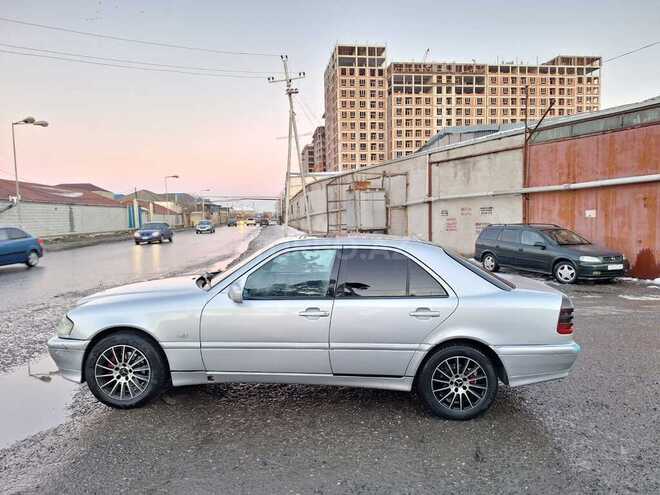Mercedes C 220 1999, 241,524 km - 2.2 l - Bakı