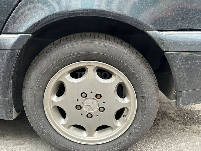 Mercedes C 240 1998, 280,000 km - 2.4 л - Bakı