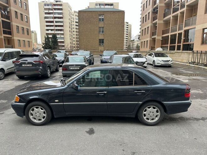 Mercedes C 240 1998, 280,000 km - 2.4 л - Bakı