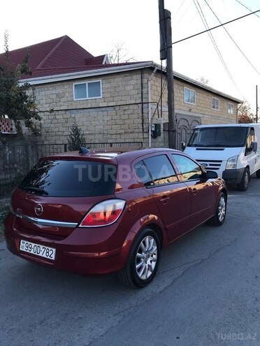 Opel Astra 2006, 185,000 km - 1.4 l - Şəki