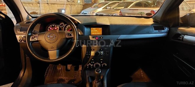 Opel Astra 2006, 250,000 km - 1.4 l - Bakı