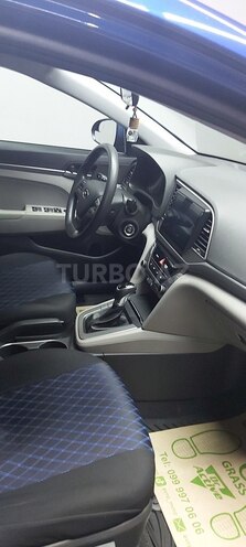 Hyundai Elantra 2018, 55,000 km - 2.0 л - Bakı