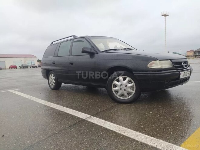 Opel Astra 1993, 243,231 km - 1.8 l - Bakı