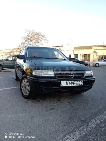Opel Astra 1993, 243,231 km - 1.8 l - Bakı