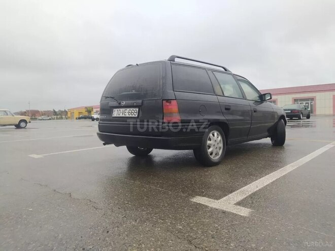 Opel Astra 1993, 243,231 km - 1.8 l - Bakı