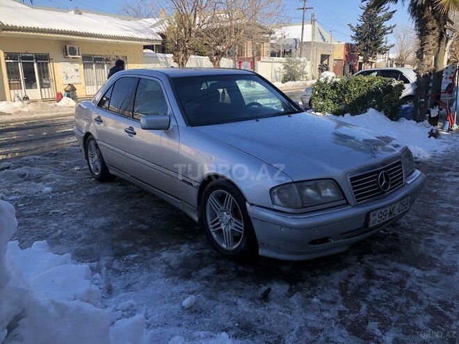 Mercedes C 220 2000, 364,000 km - 2.2 l - Biləsuvar