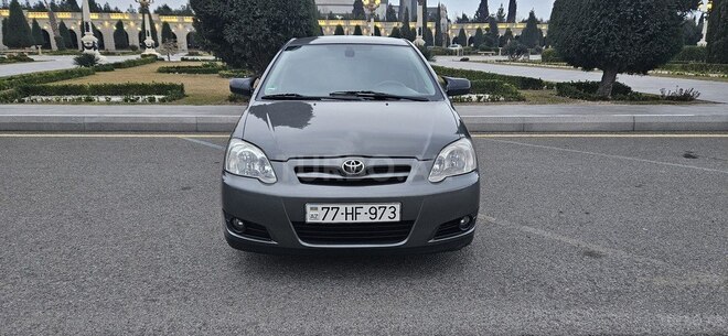 Toyota Corolla 2004, 303,176 km - 1.4 л - Gəncə