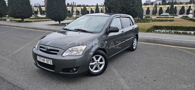 Toyota Corolla 2004, 303,176 km - 1.4 л - Gəncə