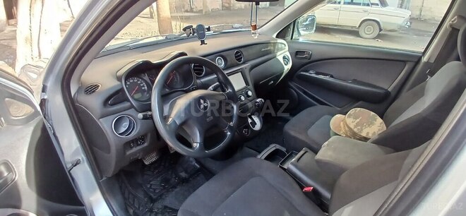 Mitsubishi Airtrek 2005, 219,000 km - 2.0 l - Mingəçevir