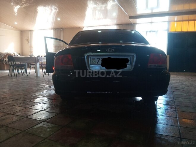 Hyundai Sonata 2004, 193,000 km - 2.0 l - Quba