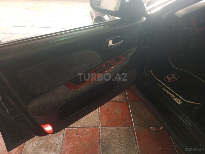 Hyundai Sonata 2004, 193,000 km - 2.0 l - Quba
