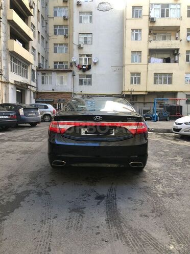 Hyundai Grandeur 2015, 205,000 km - 2.2 l - Bakı