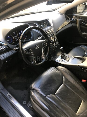 Hyundai Grandeur 2015, 205,000 km - 2.2 l - Bakı