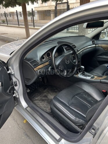 Mercedes E 240 2002, 370,270 km - 2.4 l - Mingəçevir