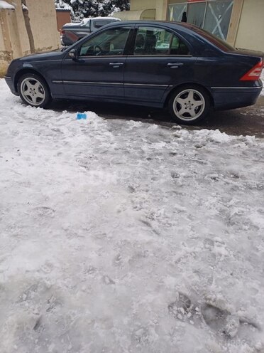 Mercedes C 200 2000, 330,000 km - 2.0 l - Bakı