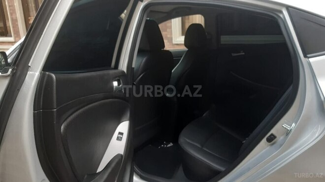 Hyundai Accent 2015, 72,650 km - 1.6 l - Qax