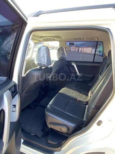 Toyota Prado 2015, 142,600 km - 2.7 l - Bakı