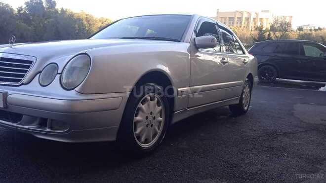 Mercedes E 220 2001, 391,000 km - 2.2 l - Bakı