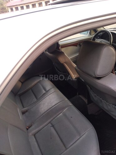 Mercedes C 220 1995, 348,000 km - 2.2 l - Qazax