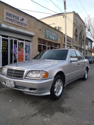 Mercedes C 220 1995, 348,000 km - 2.2 l - Qazax