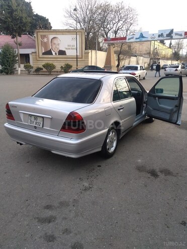 Mercedes C 220 1995, 348,000 km - 2.2 l - Qazax
