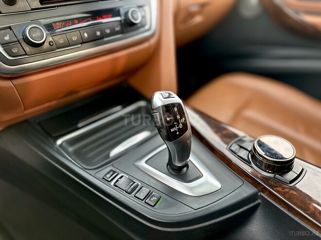 BMW 328 2013, 238,000 km - 2.0 л - Gəncə
