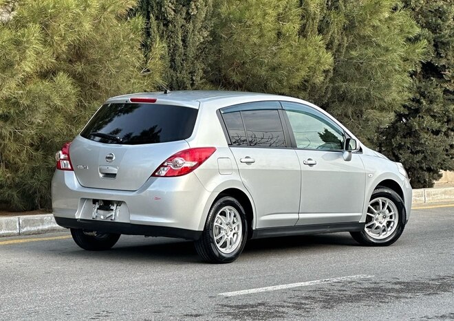 Nissan Tiida 2011, 97,000 km - 1.5 l - Bakı