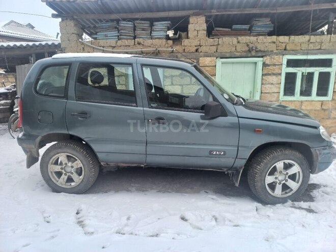 Chevrolet Niva 2008, 101,604 km - 1.7 л - Qusar