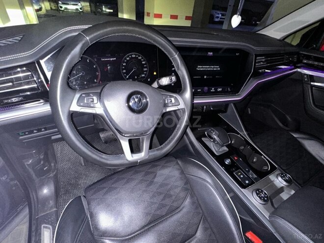 Volkswagen Touareg 2019, 60,000 km - 3.0 л - Bakı