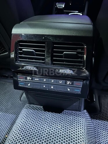 Volkswagen Touareg 2019, 60,000 km - 3.0 л - Bakı