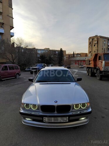 BMW 735 2001, 258,000 km - 3.5 l - Bakı