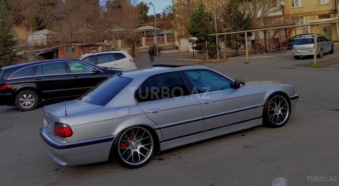 BMW 735 2001, 258,000 km - 3.5 l - Bakı