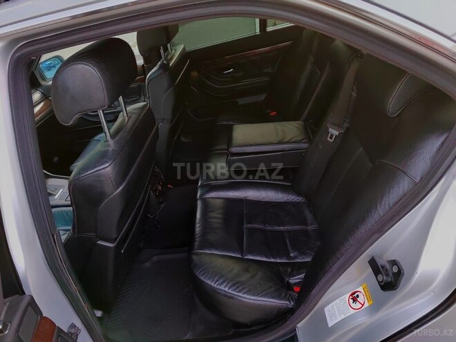 BMW 735 2001, 258,000 km - 3.5 l - Bakı