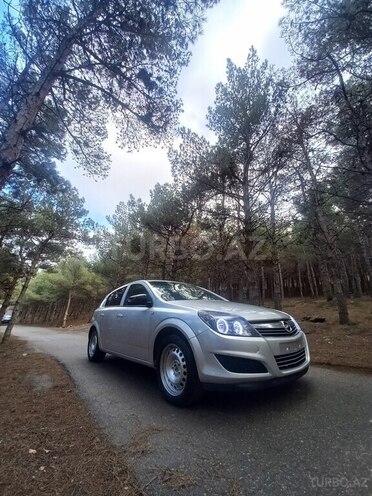 Opel Astra 2008, 256,000 km - 1.3 l - Bakı