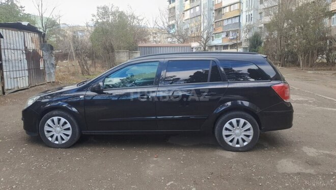 Opel Astra 2006, 260,000 km - 1.4 l - Gəncə