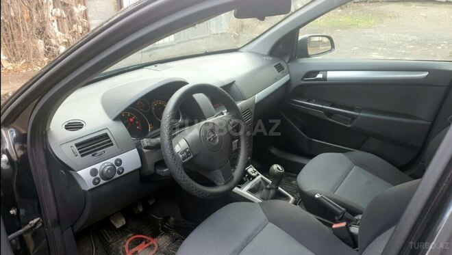 Opel Astra 2006, 260,000 km - 1.4 l - Gəncə