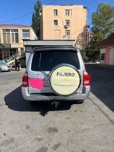 Mitsubishi Pajero 2006, 358,000 km - 3.2 l - Bakı