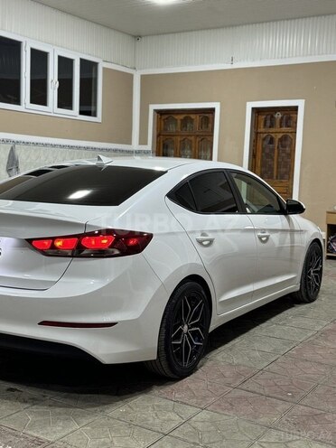 Hyundai Elantra 2017, 85,000 km - 2.0 l - Gəncə