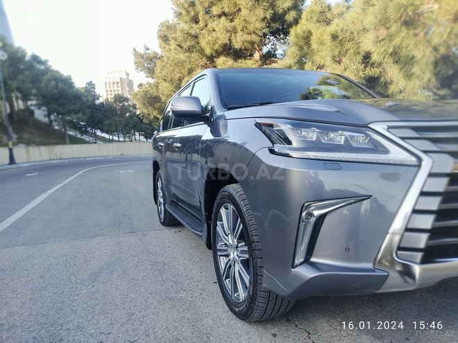 Lexus LX 570 2016, 88,000 km - 5.7 l - Bakı