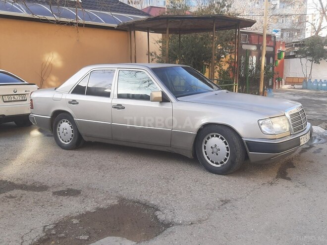 Mercedes E 250 1992, 362,400 km - 2.5 l - Bakı
