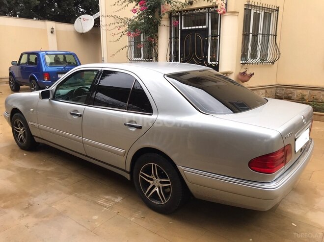 Mercedes E 230 1996, 380,000 km - 2.3 l - Bakı