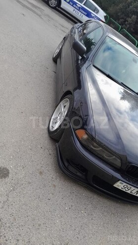 BMW 525 2001, 402,913 km - 2.5 l - Bakı