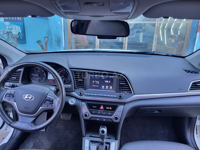Hyundai Elantra 2015, 101,000 km - 1.6 л - Bakı