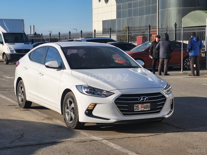 Hyundai Elantra 2015, 101,000 km - 1.6 л - Bakı