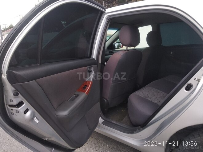 Toyota Corolla 2005, 270,000 km - 1.8 l - Bakı