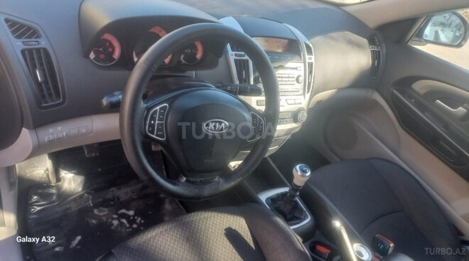 Kia Ceed 2008, 281,000 km - 1.6 л - Bakı