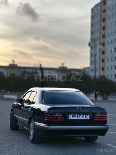 Mercedes E 270 2000, 325,600 km - 2.7 l - Bakı