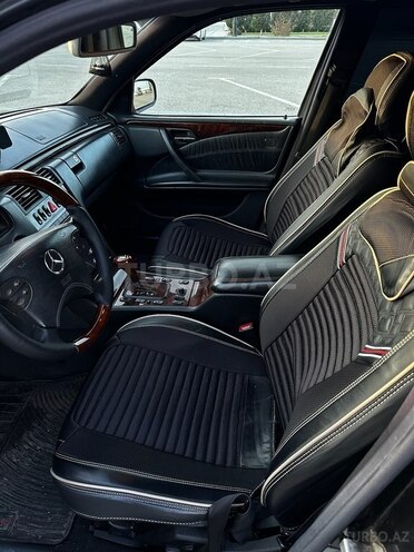 Mercedes E 270 2000, 325,600 km - 2.7 l - Bakı