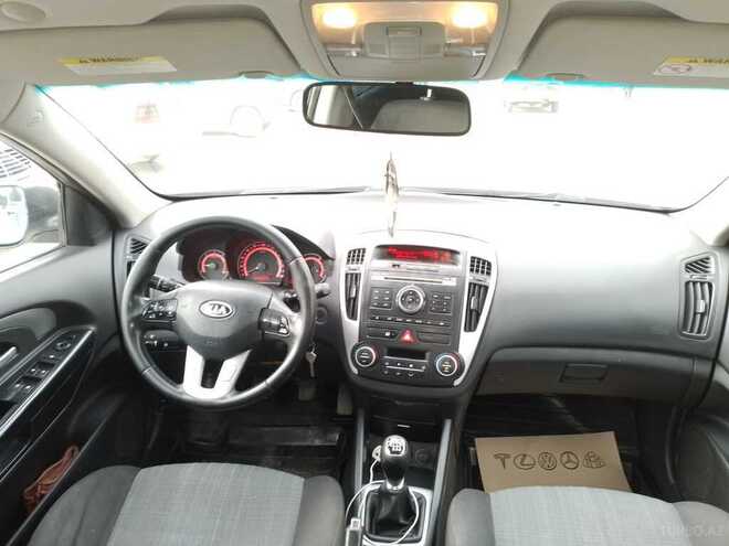 Kia Ceed 2010, 290,000 km - 1.6 л - Bakı